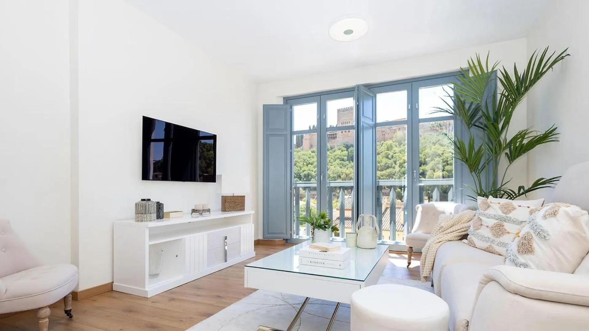 Apartment A Piece Of Heaven Over The Alhambra 2Br Granada Spain