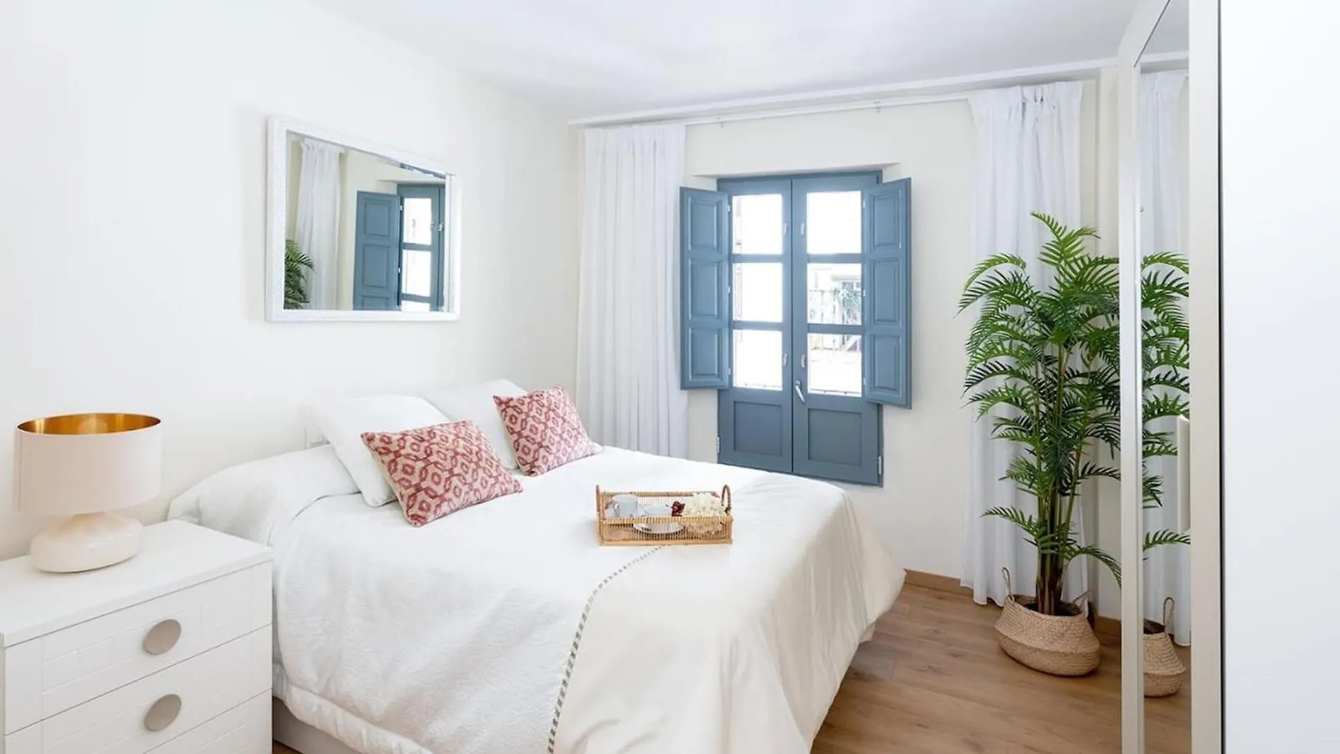 A Piece Of Heaven Over The Alhambra 2Br Granada